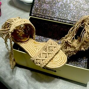 Leon Max shoes crochet new size 6 1/2 ultra size 4 EU 37. CN 37